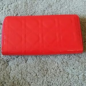Red pattern wallet
